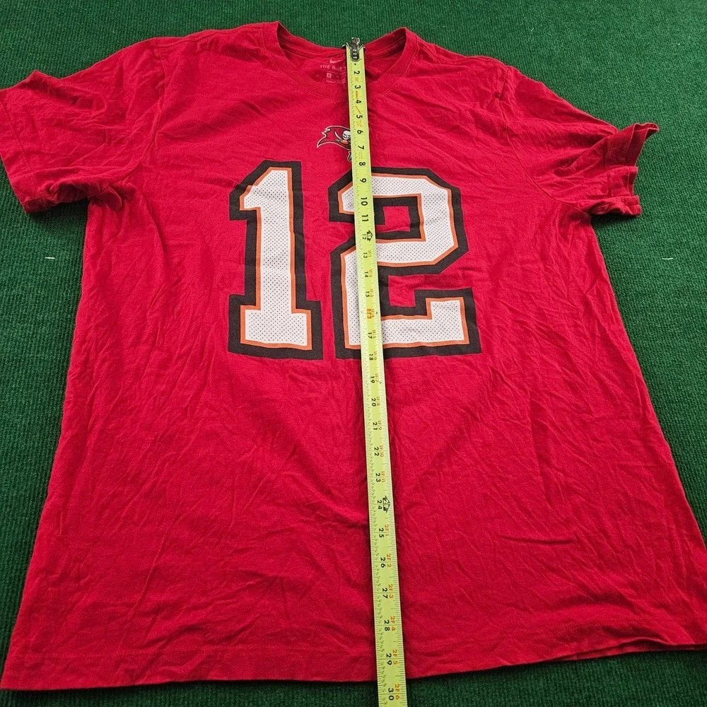 Nike NFL Tampa Bay Buccaneers Tom Brady 12 Red TShirt Mens XL The‎ Nike Tee